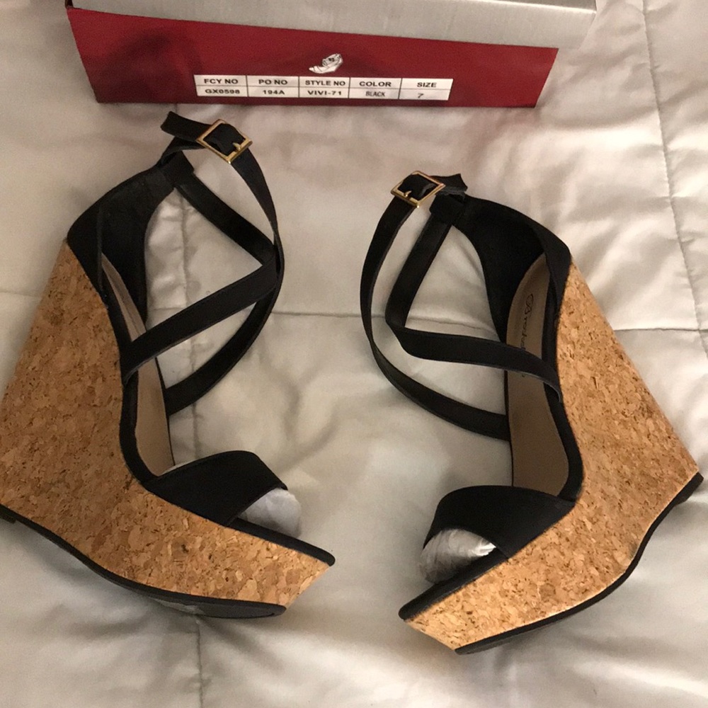 Women’s buckle strap high wedge
